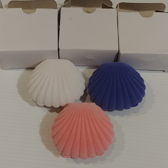NEW 3 Pcs. Velvet Seashell Jewelry Boxes - Picture 4 of 4